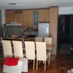 Shitet banesa 3 dhomshe 90m2 kati 5 Qender-Pejton