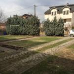 Shitet shtëpia 2 katëshe me 6 Ari Truall ne Hajvali (Afër rruges kryesore, afër Pompës Mili) me sipërfaqe 370m2