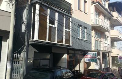 Shitet shtepia 2 katshe 100m2 lagja Aktash