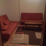 Ipet më qera banesa 2 dhomëshe 55m2 kati 6 në lagjen Bregu i Diellit