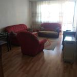 Ipet me qira banesa 3 dhomeshe 75m2 kati 3 në lagjen Aktash