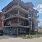 Shitet shtëpia 4.5 Ari Truall me 760m2 Veternik