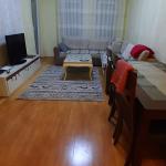 Ipet me qira banesa 3 dhomëshe 80m2 kati 4 në lagjen Mati 1