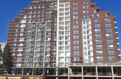 Shitet banesa 3 dhomshe 81m2 kati 7 të Xhambazt