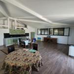 Shitet vila 3 kate prane qendres ne Durres