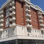 Shitet banesa 3 dhomëshe 87m2 ne katin e 5 ne Lagjja Kalabria(Emshir)