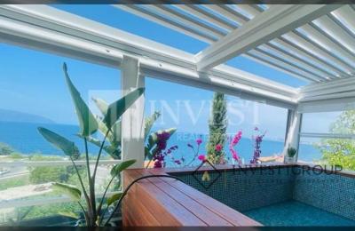 Flat in a villa - sale - Vlorë - 240.1