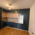 Ipet me qira banesa 3 dhomëshe në lagjen Arberi, afer Melodia PX, me sipërfaqe 80m2, kati 1-rë