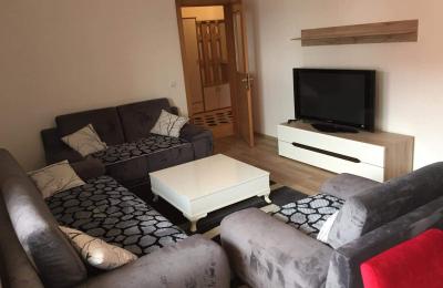 Shitet banesa 3 dhomshe 83m2 kati 7 Fushë Kosovë