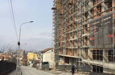 Shitet banesa 2 dhomshe 30.3m2 kati 3 lagja Dodona