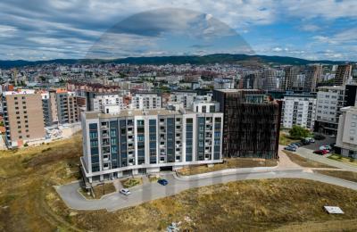 Banesë me 2 dhoma gjumi me qira në lagjen Kalabri-Emshir