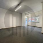 Zyre me 4 dhoma pune me qira në Qendër- Pejton