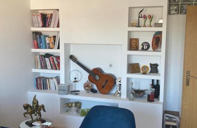 Shitet banesa 4 dhomshe 205m2 kati 7 lagja Dodona