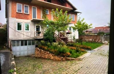 Shitet Shtepia 3 katëshe me 7 Ari Truall Ferizaj