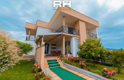 Shtëpi 412m² në SHITJE në Hajvali