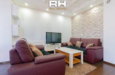 Banesë 90m² me QIRA në Aktash