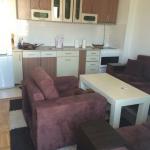 Ipet me qira banesa 3 dhomëshe 74m2 në Qender