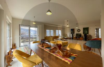 Shtëpi me 4 dhoma gjumi me qira në lagjen Sofali