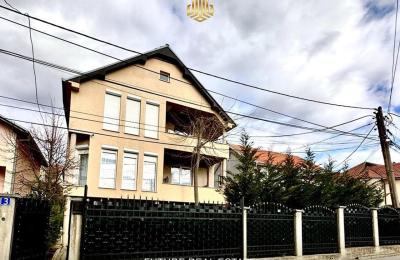 Shtëpia në SHITJE/371m2