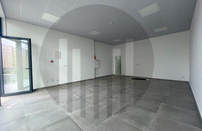 Lokal 50m2 me qira në lagjen Mati 1