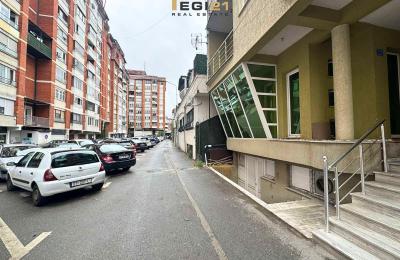 Lokal 70m² për QIRA, Pejton