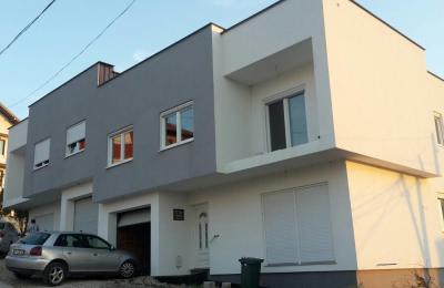 Shiten 2 shtepi me 4 Ari Truall Kalabri