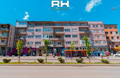 Banesë – Zyre 75m² me QIRA në Qendër