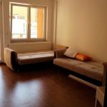 Ipet me qira banesa 3 dhomëshe 80m2 kati 2 në Fushë Kosovë