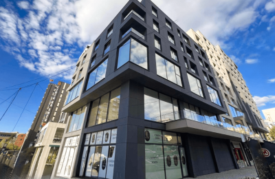 Zyrë Me Qira Në Aktash – 90 M² Me Garazhë