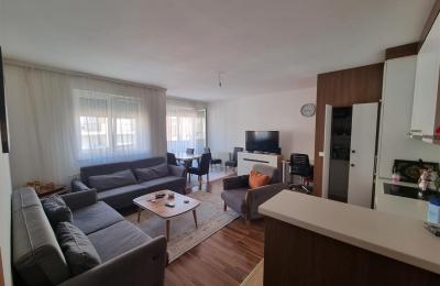 Shitet banesa 4 dhomshe 120m2 kati 7 lagja Spitalit