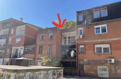 Shitet banesa 2 dhomshe 48m2 kati 3 lagja Dardani