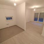 Ipet me qira banesa 3 dhomëshe në lagjen Mati 1 afer shkollës Pavarsia, me sipërfaqe 75m2