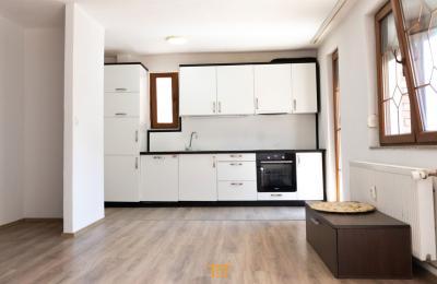 Banesa ne shitje ne Bregun e Diellit