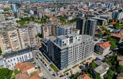 Zyre me 4 dhoma pune me qira në lagjen Aktash