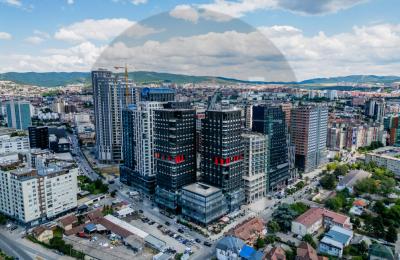 Zyre 150m2 me qira në lagjen Lakrishtë