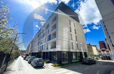 Zyre me 2 dhoma pune me qira në lagjen Mati 1 – Art Construction