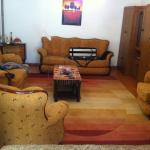 Ipet me qira shtëpia 2 katëshe, 240m2 Aktash