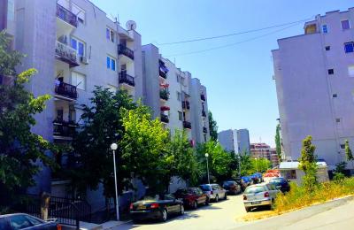 Shitet banesa 2 dhomshe 51m2 kati 8 lagja Bregu i Diellit