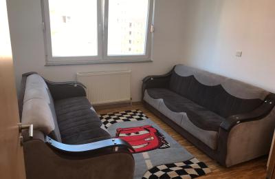 Ipet me qira banesa 2 dhomeshe 50m2 kati 8 në lagjen Emshir