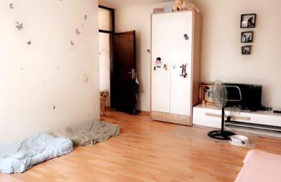 Shitet banesa 1 dhomëshe Garsonjere 49m2 kati 5 Qendër