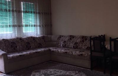 Shitet banesa 3 dhomëshe 78m2 kati 1 në lagjen Dodona