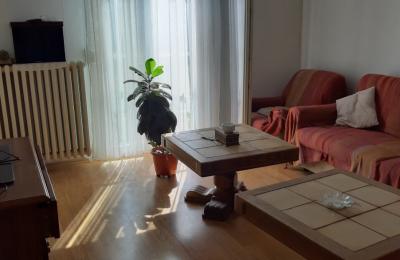 Ipet më qira banesa 3 dhomëshe 80m2 kati 4 në Dardani