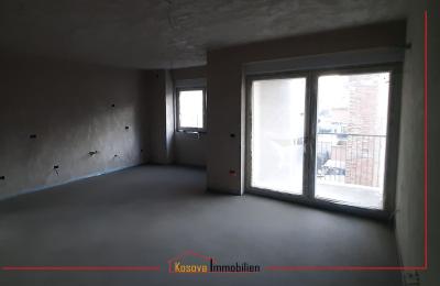 Shitet banesa 3 dhomëshe 98.5m2 kati 2 në lagjen Aktash