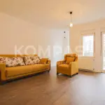 Ofrohet PËR QIRA Banesë për #zyre në Rrugën C në Prishtinë