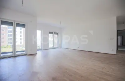 Ofrohet PËR ‪‎SHITJE‬ Banesë e gatshme 3+1 në afërsi të rrugës A në lagjen Prishtina e Re/Zona Qendër