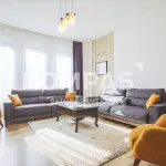 Ofrohet PËR QIRA Shtëpi moderne në lagjen Arbëria shumë pranë Kforit