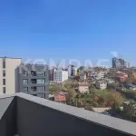 Ofrohet PËR QIRA Banesë 2+1 në afêrsi të objektit"Andrra Rezidencë" në lagjen Prishtina e Re