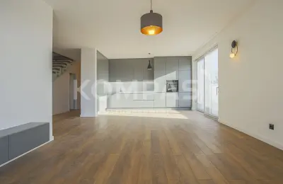 Ofrohet PËR SHITJE Shtëpi e bukur me dy hyrje në lagjen Qëndresa në Veternik