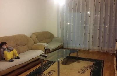 Ipet me qira banesa 2 dhomshe 65m2 lagja Arberi