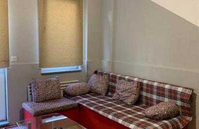 Shitet banesa 2 dhomshe 51m2 kati përdhes lagja dodona